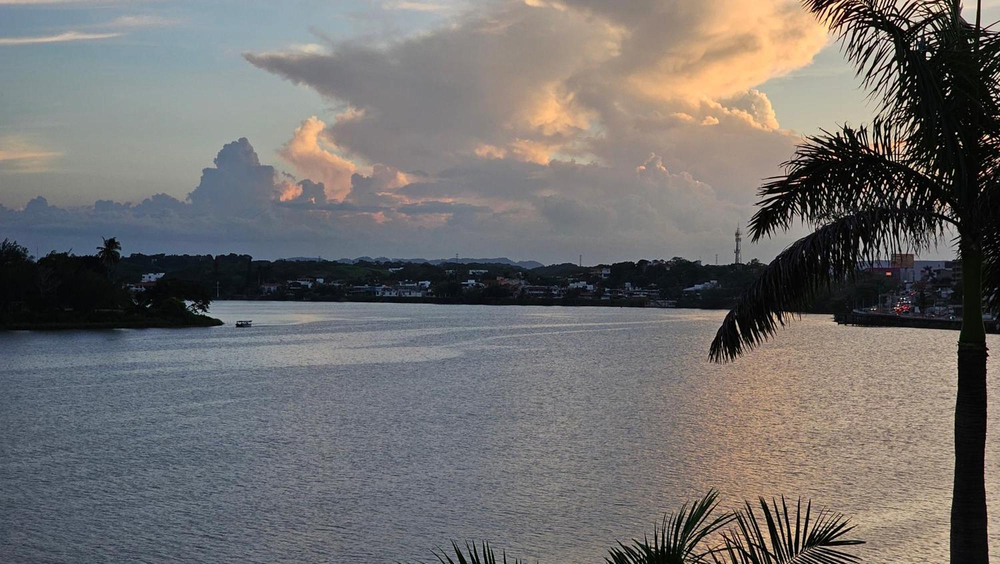 Best Western Riviera Tuxpan Tuxpan  Exteriör bild